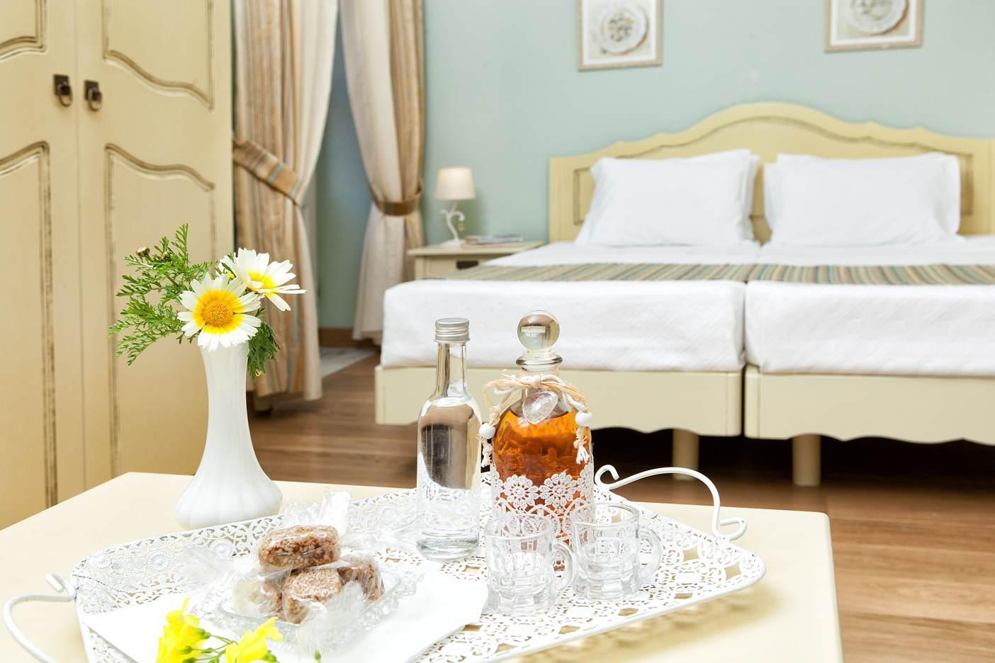 Egli Hotel Andros Town Luaran gambar