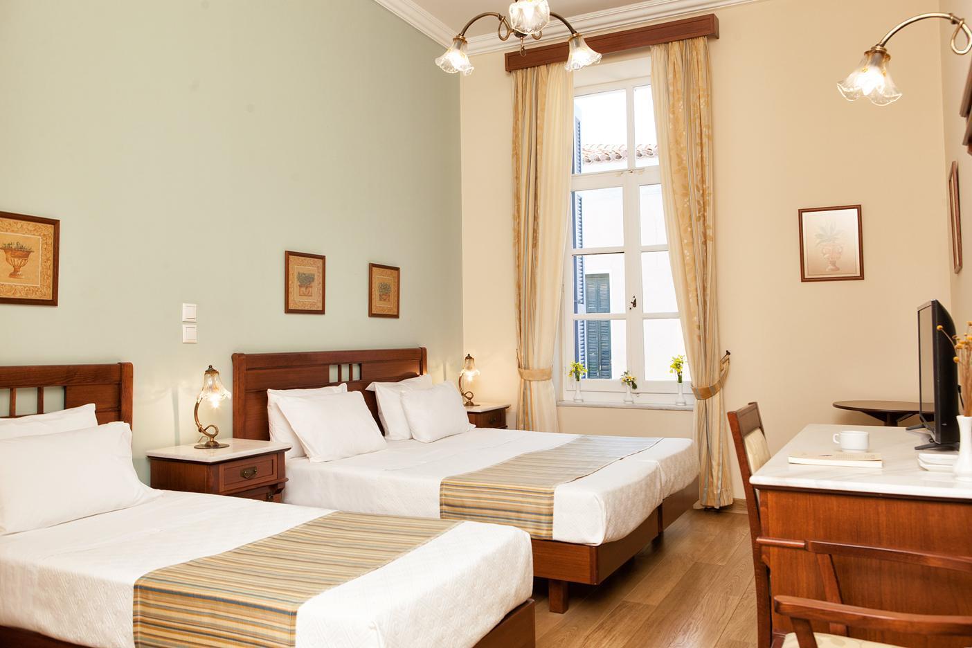Egli Hotel Andros Town Luaran gambar