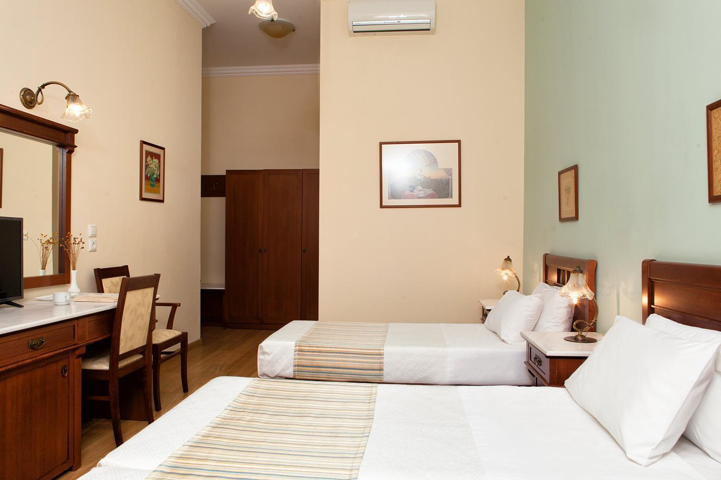 Egli Hotel Andros Town Luaran gambar