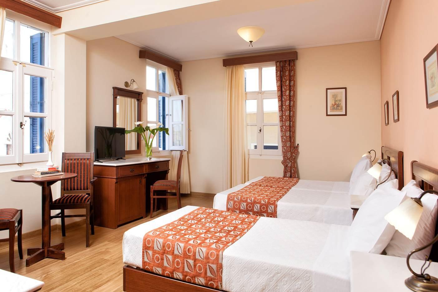 Egli Hotel Andros Town Luaran gambar