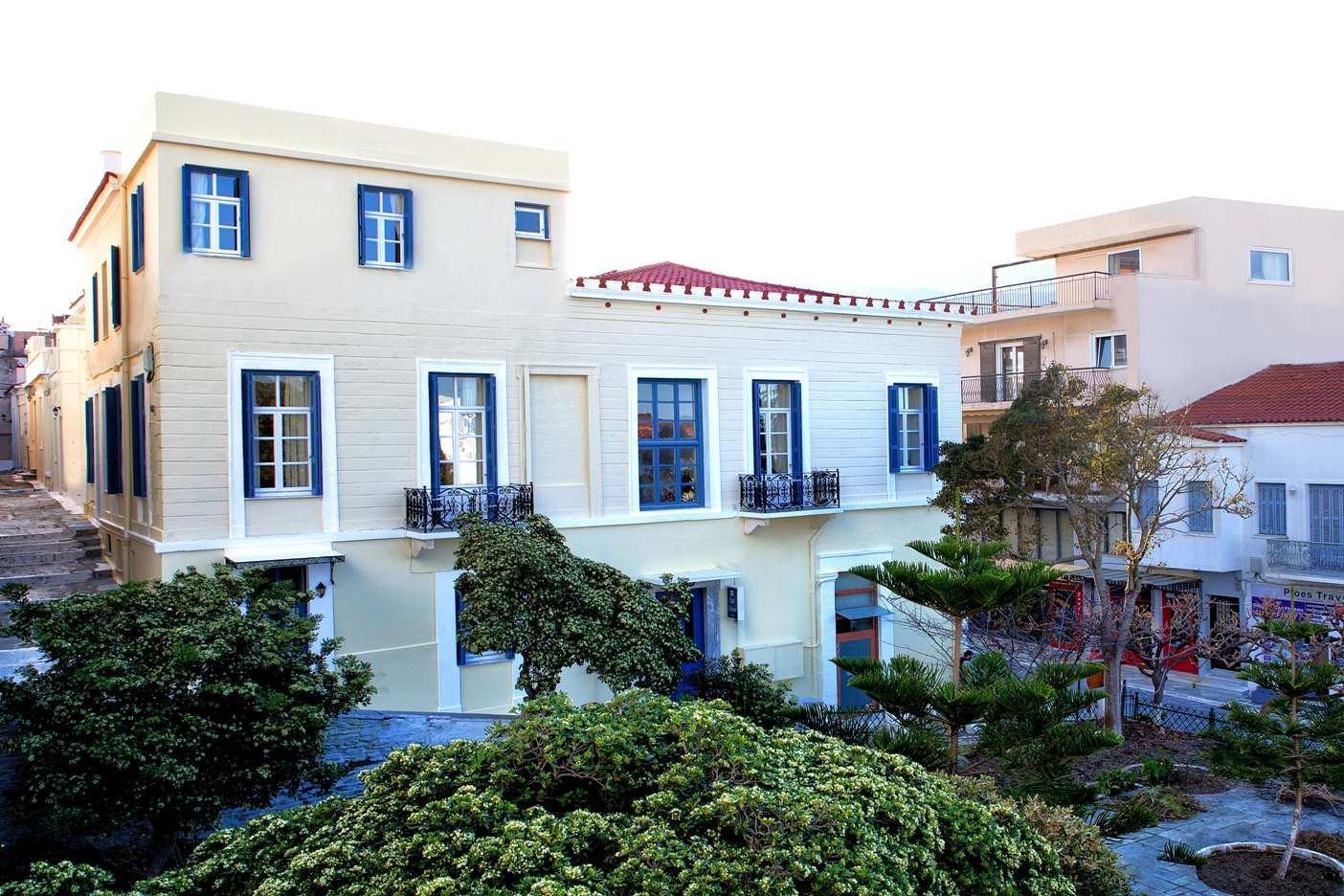 Egli Hotel Andros Town Luaran gambar